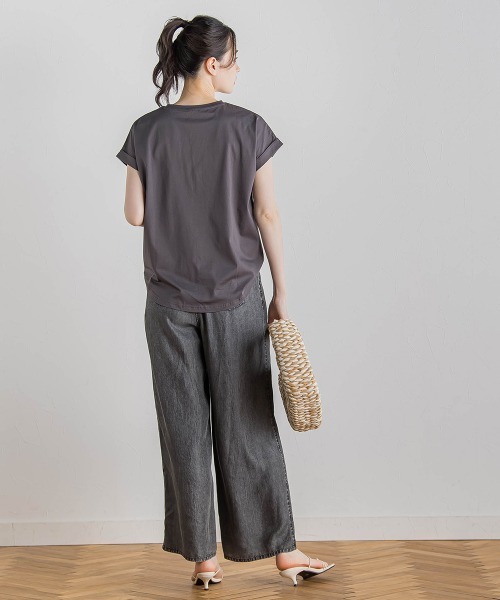 Droite lautreamont（ドロワットロートレアモン）の「バイオシルクパウダー加工ワイドパンツ≪洗濯機で洗える≫（デニムパンツ・レディース・ブラック/ブルー・S/M）」の10枚目の写真