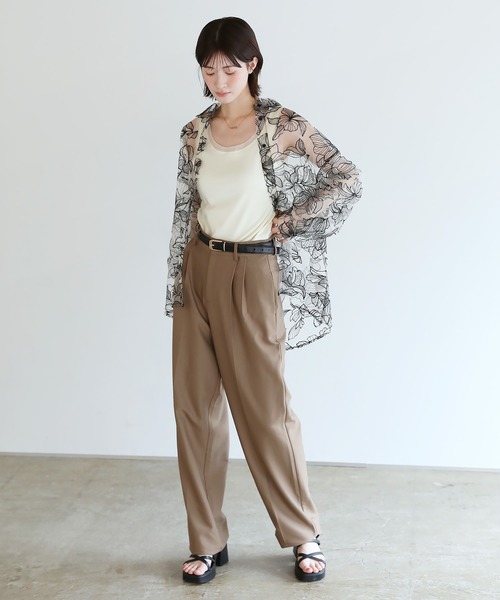 shetila(シェティラ)の「一目惚れ フラワーエンブロイダリーシアーシャツ(シャツ/ブラウス・レディース・ブラック/キナリ・FREE)」の14枚目の写真