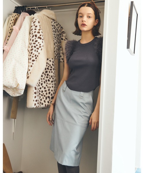 FURFUR(ファーファー)の「エコファースリーブニットトップス(ニット/セーター・レディース・ホワイト/ピンク/チャコールグレー・F)」の5枚目の写真