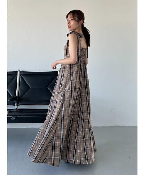 SNIDEL（スナイデル）の「タックキャミワンピース（ワンピース・レディース・マスタード/チェック/ブラック・1/0）」の8枚目の写真