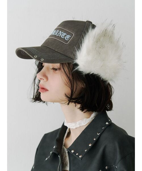 jouetie(ジュエティ)の「フラップファーハトメキャップ(キャップ・レディース・ブラック/カーキ/ブラウン・FREE)」の3枚目の写真