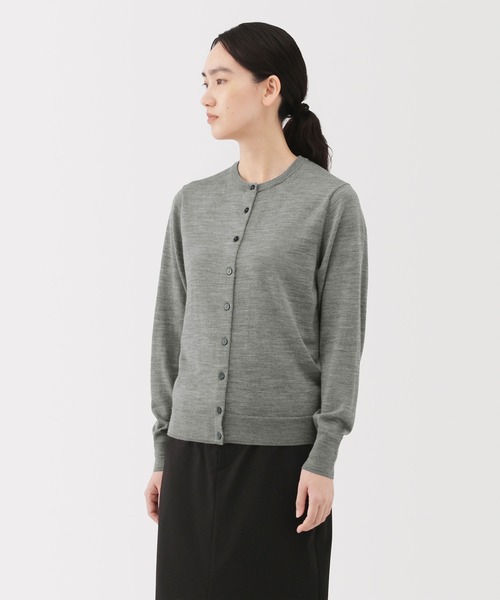 美品✨ マーガレットハウエル ウール カシミヤ混 クルーネック カーディガン 美品✨ マーガレットハウエル ウール カシミヤ混 クルーネック