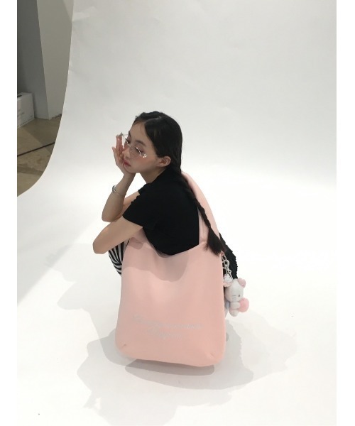 Soft embroidery shoulder bag/ソフトタッチ刺繍ショルダーバッグ