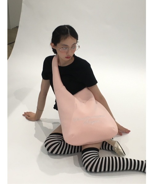 Soft embroidery shoulder bag/ソフトタッチ刺繍ショルダー