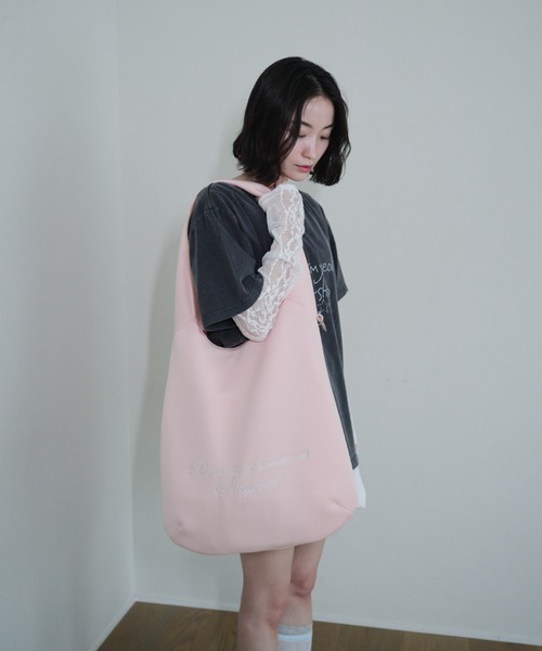 Soft embroidery shoulder bag/ソフトタッチ刺繍ショルダー