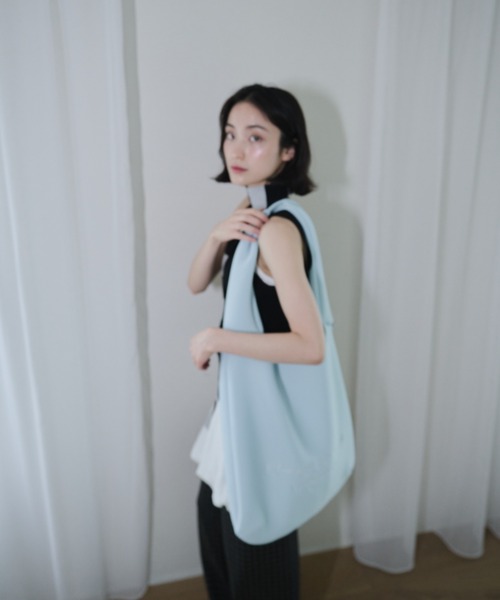 Soft embroidery shoulder bag/ソフトタッチ刺繍ショルダーバッグ