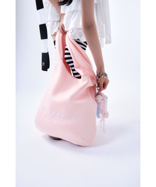 Smyeon（スミョン）の「Soft embroidery shoulder bag/ソフトタッチ