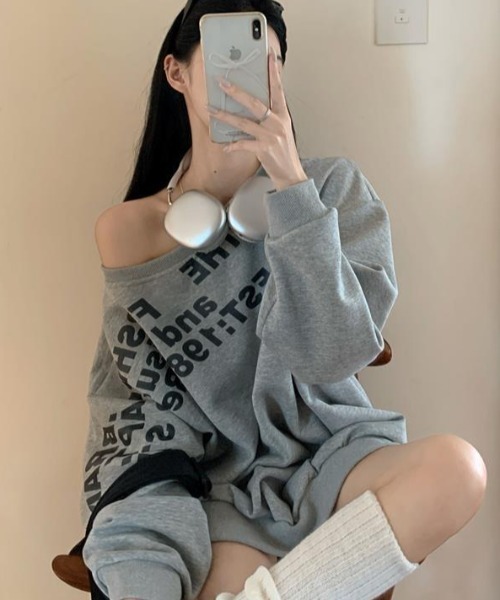 ロゴ オフショルダー スウェット Y2K ギャル（スウェット）｜DEVICE