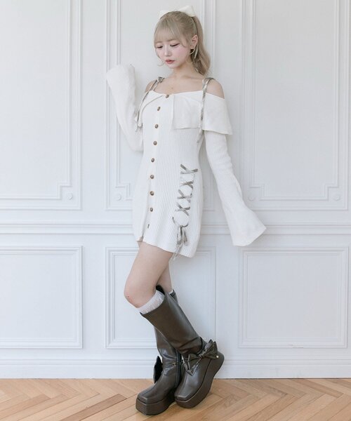 OLIVE des OLIVE(オリーブデオリーブ)の「【Belle Charme】レースアップオフショルニットワンピ(ワンピース・レディース・チャコールグレー/ブラック/オフホワイト・FREE)」の16枚目の写真