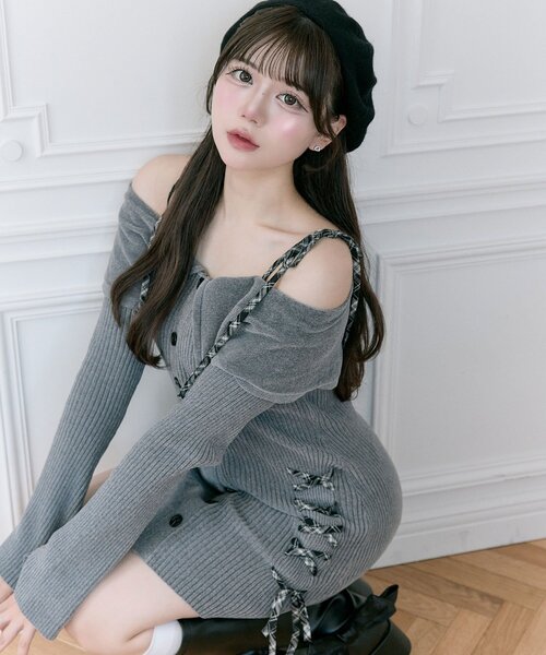 OLIVE des OLIVE(オリーブデオリーブ)の「【Belle Charme】レースアップオフショルニットワンピ(ワンピース・レディース・チャコールグレー/ブラック/オフホワイト・FREE)」の19枚目の写真