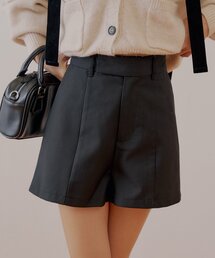 バックネームショートパンツ