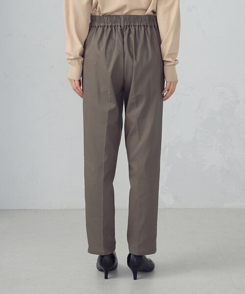 COMME CA ISM（コムサイズム）の「【美しいベーシックパンツ】裏起毛 カルゼ テーパードパンツ（その他パンツ・レディース・ダークブラウン/ブラック/ベージュ/グレイッシュベージュ・XX-LARGE/X-LARGE/LARGE/MEDIUM/SMALL/X-SMALL/XX-SMALL）」の15枚目の写真