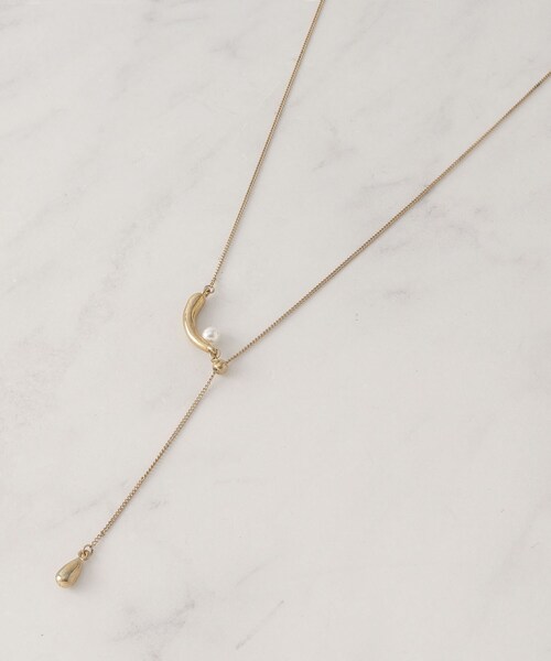 grove（グローブ）の「三日月メタルパール調スライドネックレス（ネックレス・レディース・シルバー/ゴールド・00）」の2枚目の写真