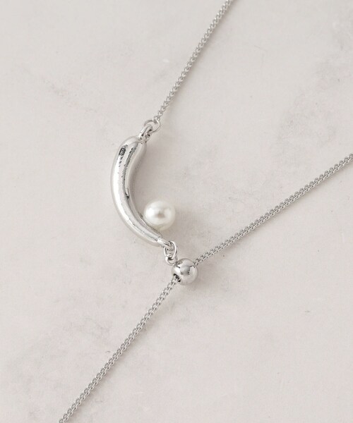 grove（グローブ）の「三日月メタルパール調スライドネックレス（ネックレス・レディース・シルバー/ゴールド・00）」の5枚目の写真