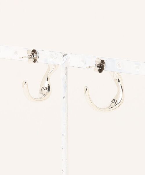 PHILIPPE AUDIBERT(フィリップ オーディベール)の「PHILIPPE AUDIBERT/フィリップオーディベール/Elrose earrings(イヤリング・レディース・シルバー・F)」の2枚目の写真