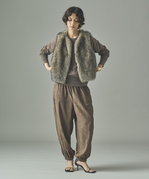 カレンソロジーCurensology24AWカーリーショートベストファーベスト黒 カレンソロジーCurensology24AWカーリーショートベストファーベスト黒