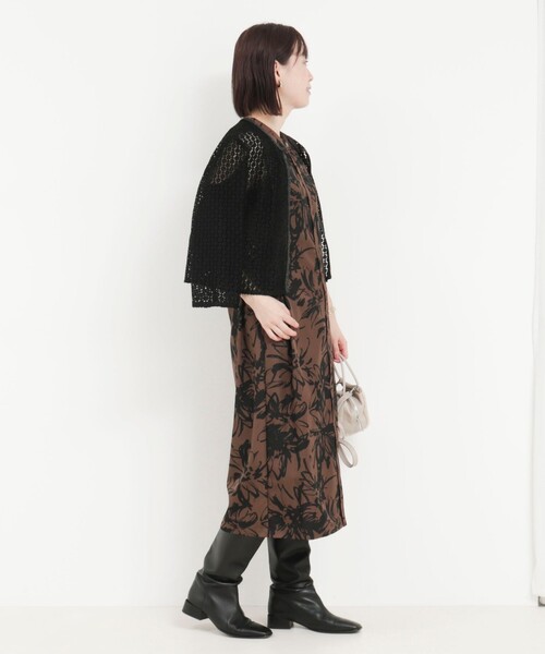 MICO COULIER(ミコクリエ)の「ビックフラワープリントワンピース(ワンピース・レディース・ホワイト系その他4/ベージュ系その他3/ブラック系その他3・38)」の7枚目の写真