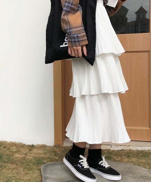 cammie(キャミー)の「ティアードフリルスカート(スカート・レディース・オフホワイト/ブラック・F)」の13枚目の写真