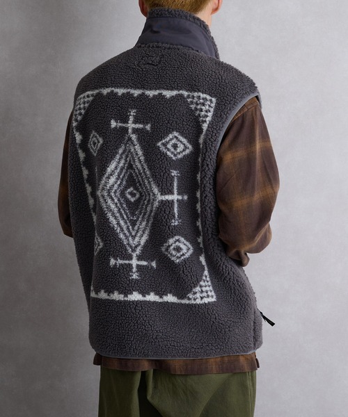 PENDLETON（ペンドルトン）の「【PENDLETON】スタンドベスト 5475-1026（ベスト・メンズ・アイボリー/チャコールグレー・S/M/L）」の2枚目の写真