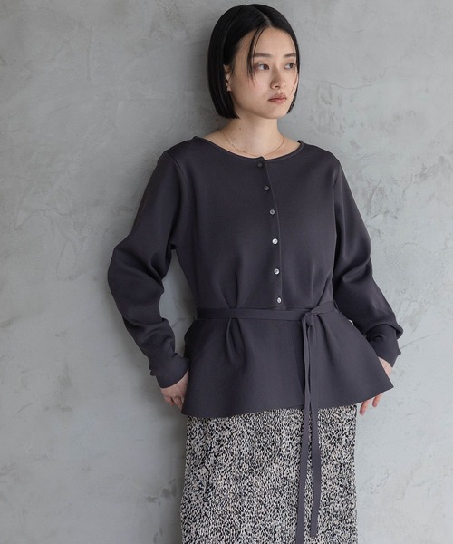 A part by（アパートバイ）の「【WEB限定】2WAYペプラムニットカーディガン（カーディガン/ボレロ・レディース・ブラウン系その他2/ブラック/アイボリー/チャコールグレー/ブルー系その他2/グレー系その他4・FREE）」の4枚目の写真