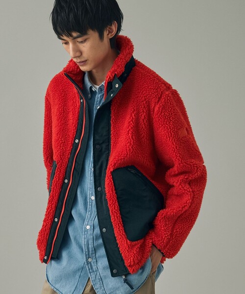 AIGLE(エーグル)の「パッチポケット 異素材切り替え スタンドカラーボアフリースブルゾン(ブルゾン・メンズ・ダークネイビー/レッド・S/M/L/XL)」の15枚目の写真