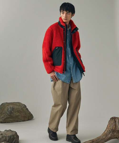 AIGLE(エーグル)の「パッチポケット 異素材切り替え スタンドカラーボアフリースブルゾン(ブルゾン・メンズ・ダークネイビー/レッド・S/M/L/XL)」の14枚目の写真