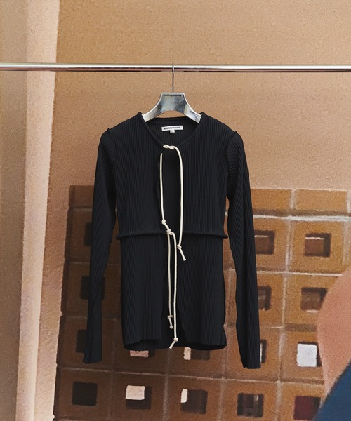 kotohayokozawa(コトハヨコザワ)の「CRISP ROPE CARDIGAN(カーディガン/ボレロ・レディース・ブラック/グレー/ライトブルー・FREE)」の2枚目の写真