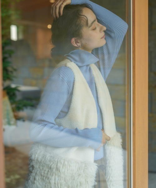 Bou Jeloud（ブージュルード）の「ボア×ファーニットベスト（ベスト・レディース・グレー/ベージュ・FREE）」の8枚目の写真