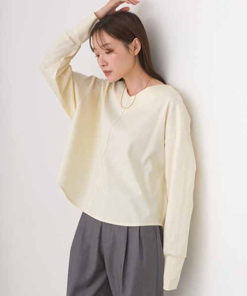 OMNES(オムネス)の「【BEAUTIFUL FRIDAY】Vネックプルオーバー(Tシャツ/カットソー・レディース・ブラック/ホワイト・MEDIUM/LARGE)」の2枚目の写真