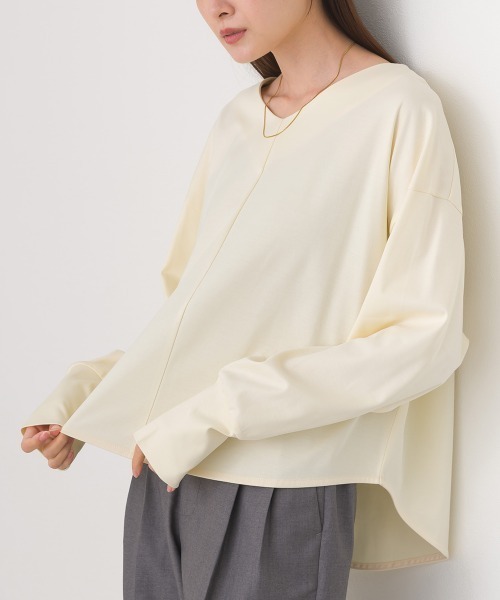 OMNES(オムネス)の「【BEAUTIFUL FRIDAY】Vネックプルオーバー(Tシャツ/カットソー・レディース・ブラック/ホワイト・MEDIUM/LARGE)」の7枚目の写真