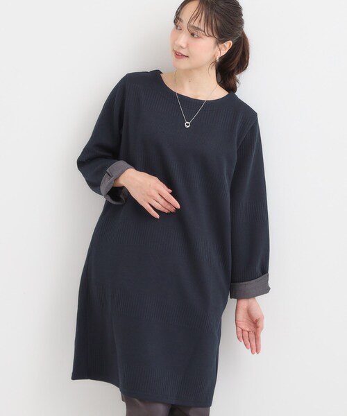 SHOO・LA・RUE(シューラルー)の「身体のラインをきれいにカバー Aラインチュニックワンピース(チュニック・レディース・ネイビー/モスグリーン/スミクロ・01/04/03/02)」の3枚目の写真