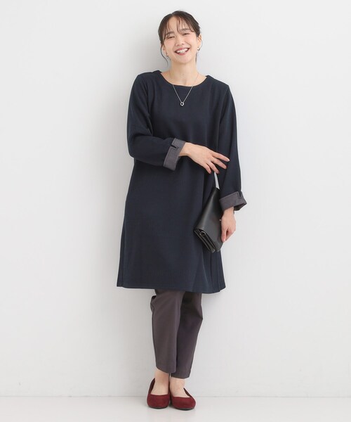 SHOO・LA・RUE(シューラルー)の「身体のラインをきれいにカバー Aラインチュニックワンピース(チュニック・レディース・ネイビー/モスグリーン/スミクロ・01/04/03/02)」の20枚目の写真