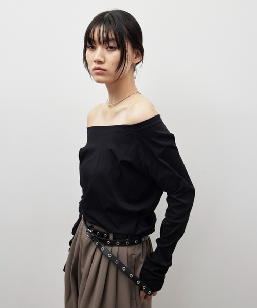 HANNE（アン）の「オフショルダーロンTEE（Tシャツ/カットソー・レディース・ホワイト/グレー/ブラック・FREE）」の5枚目の写真