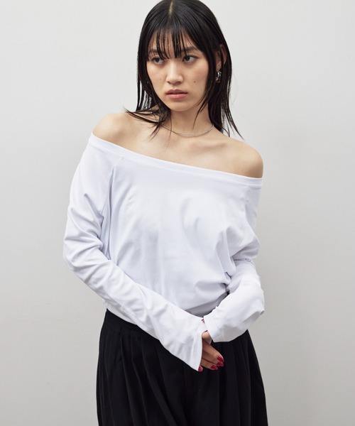 HANNE（アン）の「オフショルダーロンTEE（Tシャツ/カットソー・レディース・ホワイト/グレー/ブラック・FREE）」の10枚目の写真