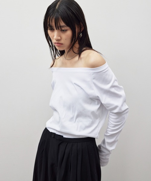 HANNE（アン）の「オフショルダーロンTEE（Tシャツ/カットソー・レディース・ホワイト/グレー/ブラック・FREE）」の12枚目の写真