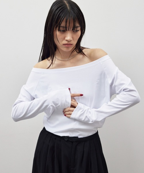 HANNE（アン）の「オフショルダーロンTEE（Tシャツ/カットソー・レディース・ホワイト/グレー/ブラック・FREE）」の13枚目の写真