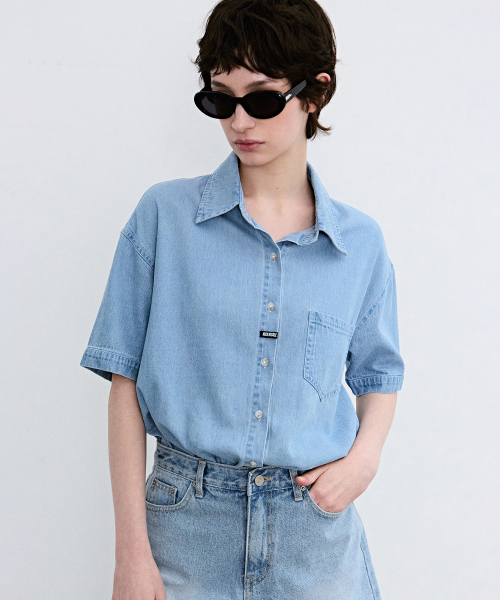 NICK&NICOLE(ニックアンドニコール)の「MINIMAL CLASSIC HALF DENIM SHIRTS_LIGHT BLUE(シャツ/ブラウス・レディース・その他・MEDIUM/LARGE)」の3枚目の写真