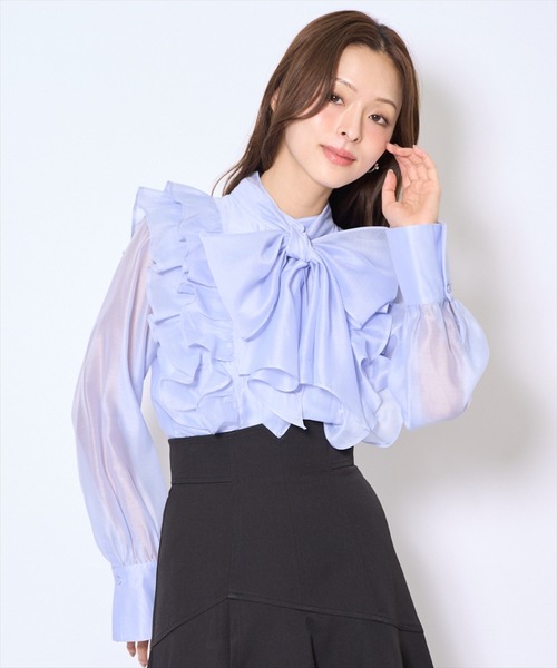 AND COUTURE（アンドクチュール）の「ボウタイフリルシアーブラウス（シャツ/ブラウス・レディース・ピンク/ブルー/アイボリー・FREE）」の2枚目の写真
