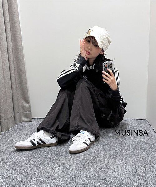 AAKAM（アーカム）の「Knee Pin-tuck Contrast Cargo Pants (Black)（その他パンツ・レディース・その他・1/2）」の18枚目の写真