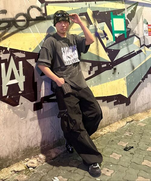 AAKAM（アーカム）の「Knee Pin-tuck Contrast Cargo Pants (Black)（その他パンツ・レディース・その他・1/2）」の21枚目の写真