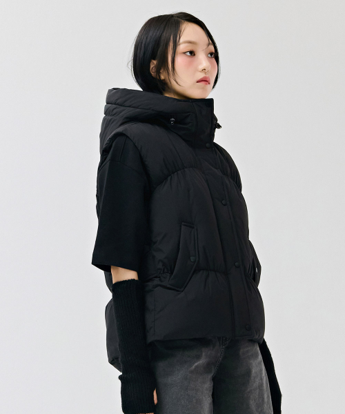 CHASECULT(チェイスカルト)の「女性フードボリュームベスト-ブラック(ダウンベスト・レディース・ブラック・85/90)」の3枚目の写真