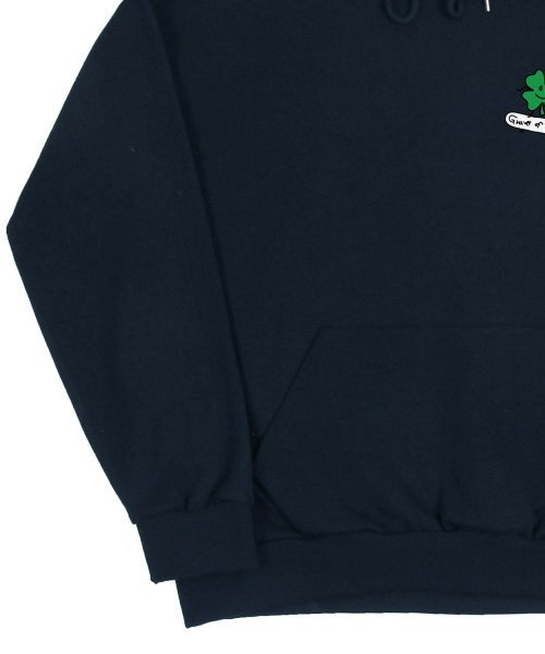 GRAVER（グレーバー）の「[ユニセックス]クローバーボードフードパーカー_ネイビー（パーカー・レディース・ネイビー・SMALL/MEDIUM/LARGE/X-LARGE）」の5枚目の写真