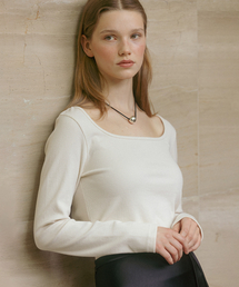 TTUDEMENT（トュードメント）の「SQUARE LONG SLEEVE TOP CREAM（Tシャツ/カットソー・レディース）」