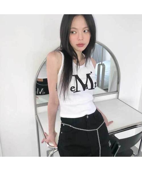 MUCENT(ムセント)の「ワディアプリケロゴスリーブレスナシ(2カラー)(Tシャツ/カットソー・レディース・ホワイト/ブラック・FREE)」の2枚目の写真