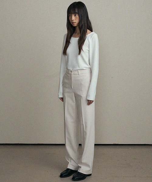 LINGSEOUL(リングソウル)の「straight slim pants-ivory(スラックス・レディース・その他・MEDIUM)」の2枚目の写真