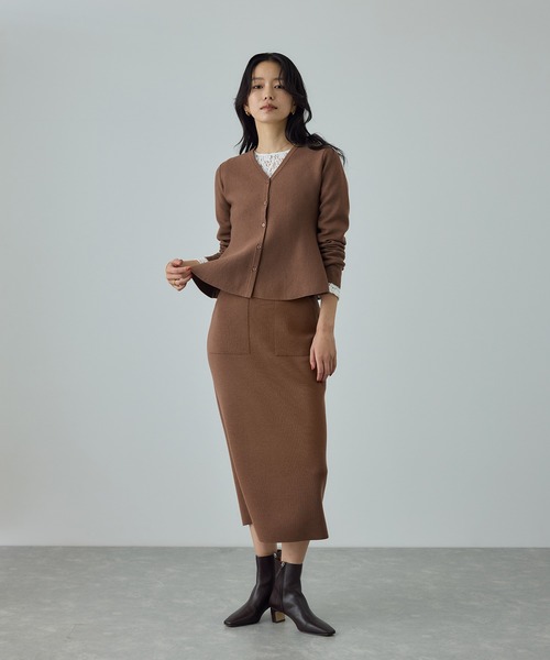 ROPE'（ロペ）の「ウール混ニットペプラムカーディガン/イージーケア・セットアップ対応（ニット/セーター・レディース・ブラウン/ブラック・FREE）」の9枚目の写真