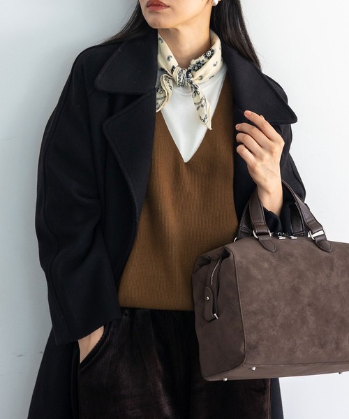 VitaFelice（ヴィータフェリーチェ）の「Vネックニットベスト（ベスト・レディース・アイボリー/ブラック/ブラウン/グレー・FREE）」の4枚目の写真