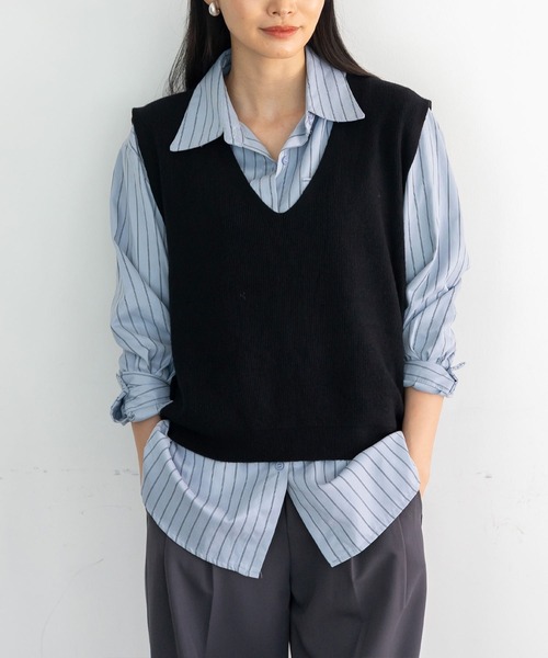 VitaFelice（ヴィータフェリーチェ）の「Vネックニットベスト（ベスト・レディース・アイボリー/ブラック/ブラウン/グレー・FREE）」の7枚目の写真