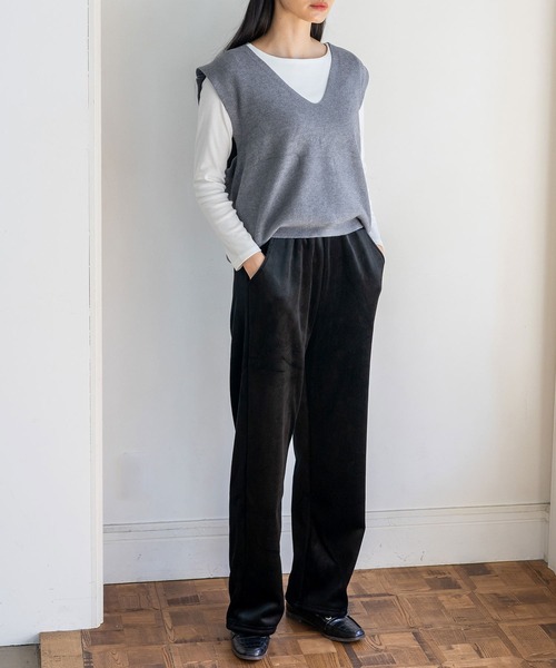 VitaFelice（ヴィータフェリーチェ）の「Vネックニットベスト（ベスト・レディース・アイボリー/ブラック/ブラウン/グレー・FREE）」の12枚目の写真