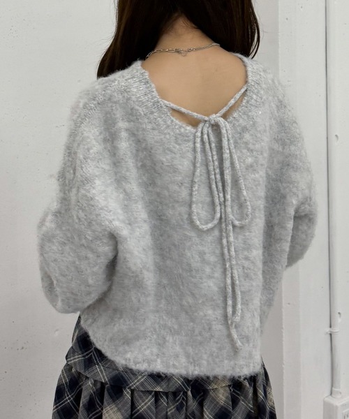 archives（アルシーヴ）の「バックリボンブラッシュニットプルオーバー（ニット/セーター・レディース・ネイビー/グレー/アイボリー/ブラウン・MEDIUM）」の18枚目の写真